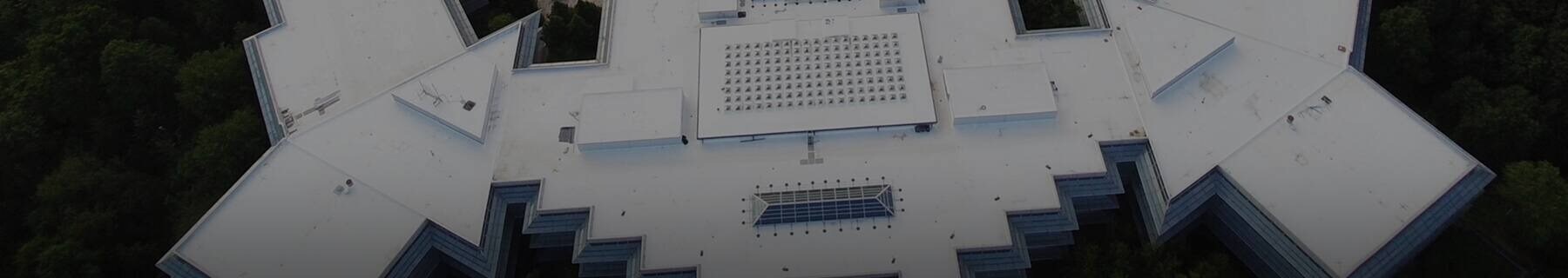 One of the world's largest IT facilities in NJ received a new TPO roof system by GAF with 200,000 squares.